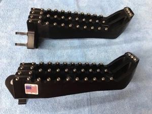 HONDA TRX 250R TRX250R BDT RACING BILLET FOOT PEG SET CLEAT NEW 1988-1989 BLACK - Picture 1 of 9