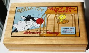 Joyero de madera de dibujos animados Sylvester Piolín pájaro Looney Tunes con espejo LINDO - - Imagen 1 de 1