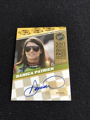 2011 Press Pass Legends: Danica Patrick Auto /20 - Image 1 of 2