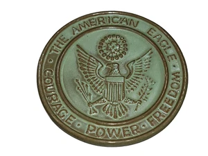 Remache verde pradera Frankoma Pottery American Eagle Americana Mid Century MCM - Imagen 1 de 8
