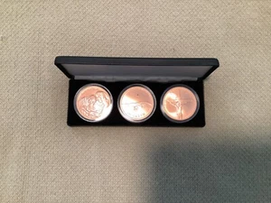 2017 Littleton 1 oz. Kupfer rund Silber Schild Set INRI, JTTW, POE - Bild 1 von 8