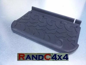 DA4814 Land Rover Defender Folding Side Step Tread Plate Rubber Cover 90 110 130 - Foto 1 di 1