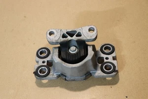 LAND ROVER DISCOVERY SPORT L550 2.0 DIESEL ENGINE MOUNT FJ32-7M121-AD - Picture 1 of 8