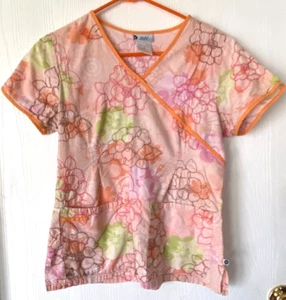 CHEROKEE STUDIO SCRUB UNIFORM TOP LADIES S (XS) ~ PEACH FLORAL WITH EMBROIDERY - Picture 1 of 5