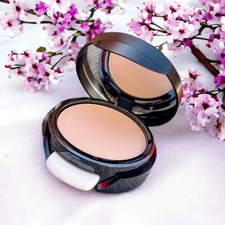 Younique  Complexion+ Pressed Powder Foundation   Velour  - Image 1 of 1