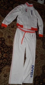 Reebok Classic NBA NEW YORK KNICKS WOMEN'S 2-PCS Track Suit US SIZE MEDIUM..NICE - Picture 1 of 12