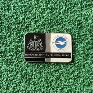 Newcastle United V Brighton And Hove Albion Official Match Badge 21/22 - Bild 1 von 1