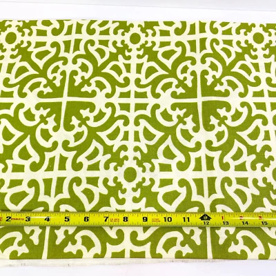 Tela colonial Williamsburg PARTERRE marfil y algodón verde 25" ancho x 21" largo Foto 1 de 4