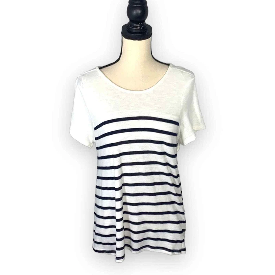 Alya Francesca’s Collection White Striped Open Back Short Sleeve Shirt sz Large - Image 1 of 4