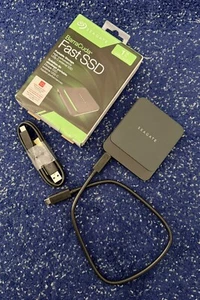 Seagate BarraCuda Fast SSD 1 TB extern USB-C + USB-A Kabel - Bild 1 von 1