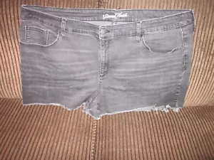 PANTALONCINO DENIM DONNA PLUS UNIVERSALE FILO SBIADITO NERO, TAGLIA 22W # 194W - Foto 1 di 8
