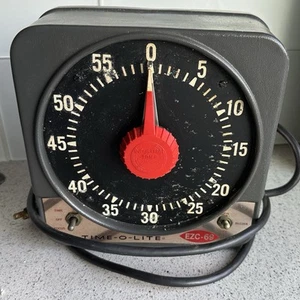 Vintage TIME-O-LITE EZC-69 Darkroom TImer; Works Well - Picture 1 of 5