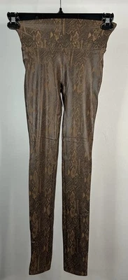 Leggings femininas Spanx pele de cobra tamanho pequeno - Imagem 1 de 3