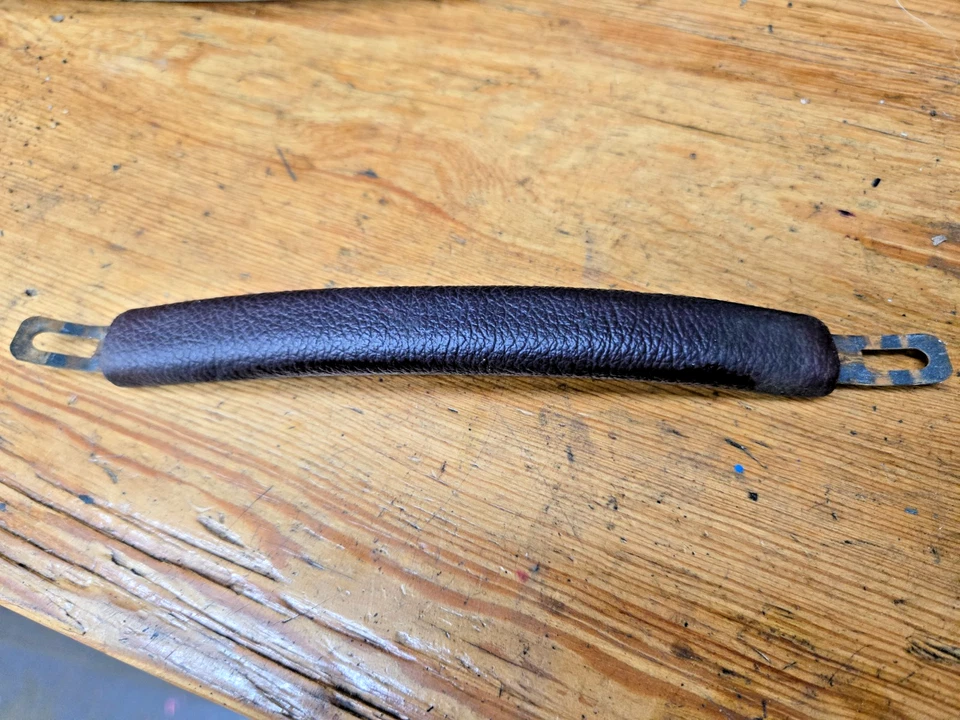 Manija de agarre Toyota Supra MK3 1986,5-92 solo pilar A granate Foto 1 de 1