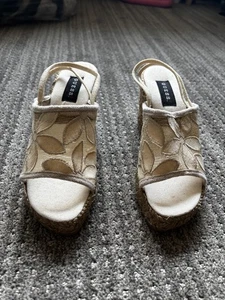 GUESS Keilabsatz Plateau Sandalen Damen Absatzschuhe!  - Bild 1 von 9