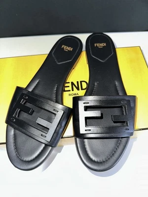 Sandalias planas Fendi Baguette FF tubo medallón - negras Nero, para mujer talla 39” Foto 1 de 4