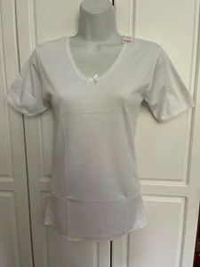White Womens Deep V-Neck Undershirt Cotton Lace T-Shirt Medium size Bauhinia - Picture 1 of 5