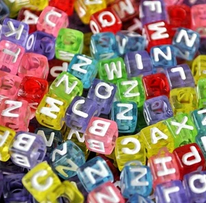 7mm Transparent Farben Würfel Gemischte Brief Acryl Alphabet Perlen 100 - - Bild 1 von 7