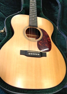 Martin 000-16GT Gloss Top Acoustic Guitar Natural - Image 1 of 4