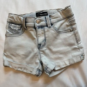Vintage Jordache girls denim shorts with cuffs, zip size 2T - Picture 1 of 6