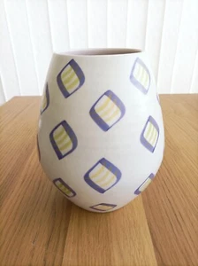 Retro Poole Keramik Freeform "GGU (Ravioli)" Muster Form 716 Vase  - Bild 1 von 6