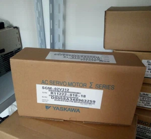 Long warranty Express ship NEW IN BOX YASKAWA SGM-02V312 SGM02V312 Servo Motor - Picture 1 of 4
