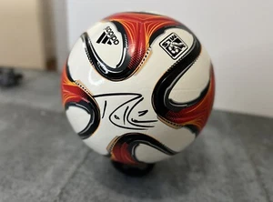 Robbie Keane LA Galaxy Autographed MLS Adidas Prime Match Ball Soccer Ball - Picture 1 of 11