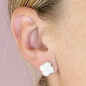 925 Sterling Silver Quatrefoil Clover Earrings Mother Pear Stud Earrings BOXED - Picture 1 of 5