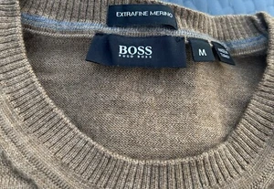 Hugo Boss Extrafine Merino Wool Sweater Regular Fit Beige M - Picture 1 of 7