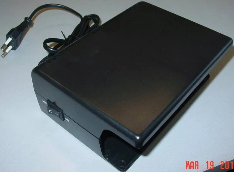 UV-Geldscheinprüfer, Schwarzlicht, 230V/4Watt, integriertes Netzteil - Bild 1 von 1