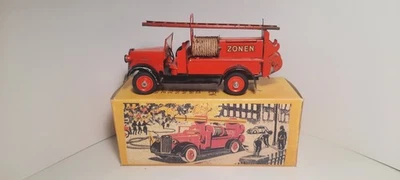 TEKNO DENMARK FIRE LADDER  TRUCK  FALCK  351  TIN PLATE Early edition 1935-1955 - Image 1 of 4