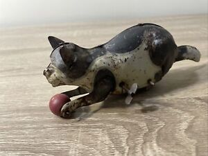 Vintage NIFTY Wind Up Tin Lithograph Cat w/ Ball Kitten #86 USA 