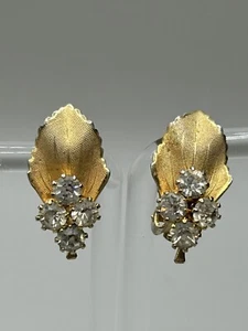 Gold-tone Clip-on Earrings Unmarked Delicate Leaf with Cluster of 4 Rhinestones - Picture 1 of 8