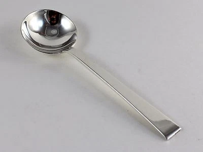 Cuchara sopera crema International Continental de plata esterlina - 6 1/4 pulgadas - sin monos Foto 1 de 3