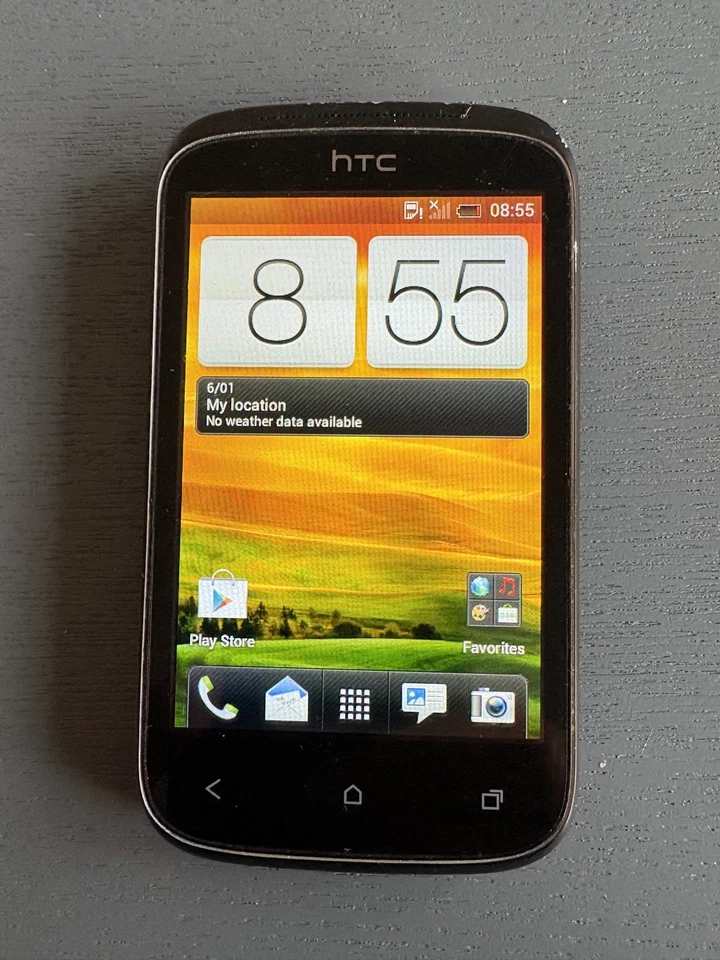HTC Desire C Beats Audio 4Gb 512Mb RAM  Black • Retro Smartphone Android 4.0.3 - Image 1 of 4
