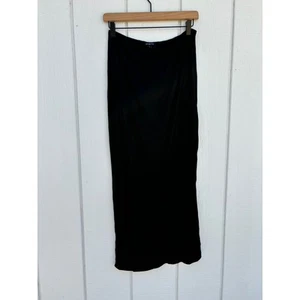 Nueva Maxi Falda All Stars, Negra, Abertura Alta, Talla L - Imagen 1 de 8