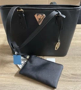 Valentino Purse - Picture 1 of 8