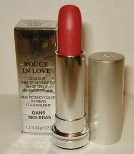 Lápiz labial Lancome Rouge In Love 163 M Dans Ses Bras nuevo en caja - Imagen 1 de 1