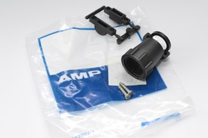 2x CPC Kabelklemme / Rundstecker von AMP Typ 182663-1, Connector, NOS 