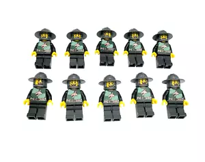 Set of 10 LEGO Minifigures Castle Kingdoms Dragon Knight Quarters CAS508 - Picture 1 of 3