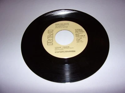 Skeeter Davis: Lovin' Touch / 45 Rpm / Promo / 1974 Rca 10048 - Image 1 of 2