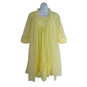 Vintage 1960's Snowdon Butter Yellow Two-Piece Nightgown Set Peignoir Style M - Picture 1 of 10