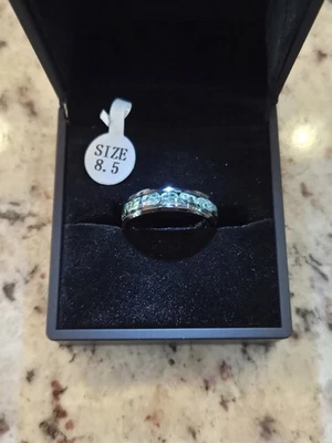 Michigan Greenstone Women's Inlay Ring Size 8.5, Black Ceramic Ring Blank. - Image 1 of 4