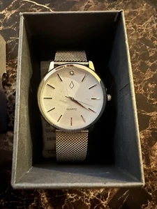 NIC and SYD Swarovski 🙂 Reloj de Cristal Nuevo en Caja - Imagen 1 de 3