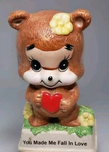 Figura De Colección Oso de San Valentín Russ Berrie Corazón Rojo Me Hiciste enamorar - Imagen 1 de 3