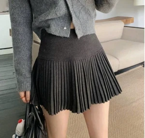 High-Waisted Short Pleated A-Line Skirt - Picture 1 of 3