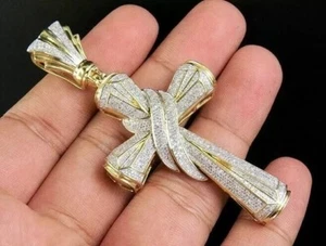 2.2Ct Round Brilliant Cut Moissanite Cross Pendant 14K Yellow Gold Plated Silver - Picture 1 of 6
