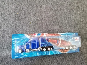 Pepsi mini Werbetruck, blauer Peterbilt SZ 1:87, OVP Blauem Hintergrund - Picture 1 of 8