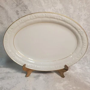 1934 Meissen Platter 11 1/2"- white leaf embossed edge, Gold Trim - Great Cond. - Picture 1 of 6