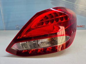 2015 2016 2017 2018 MERCEDES C CLASS RIGHT SIDE TAIL LIGHT OEM USED - Picture 1 of 12